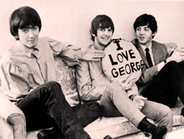 El Beatle George Harrison cumpliría 80 años